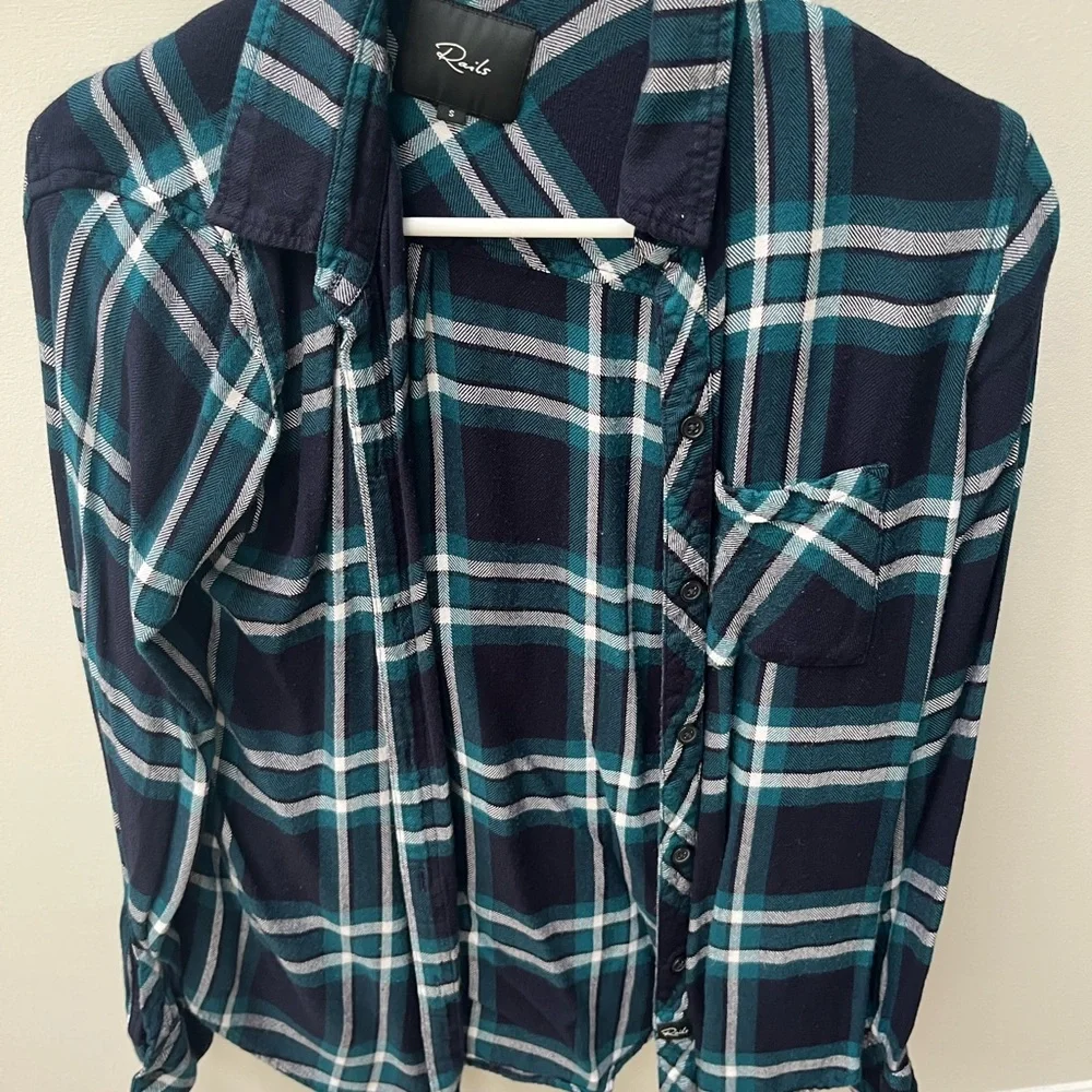 Rails Plaid Button-Up Women's Top - Picture 3 of 5
